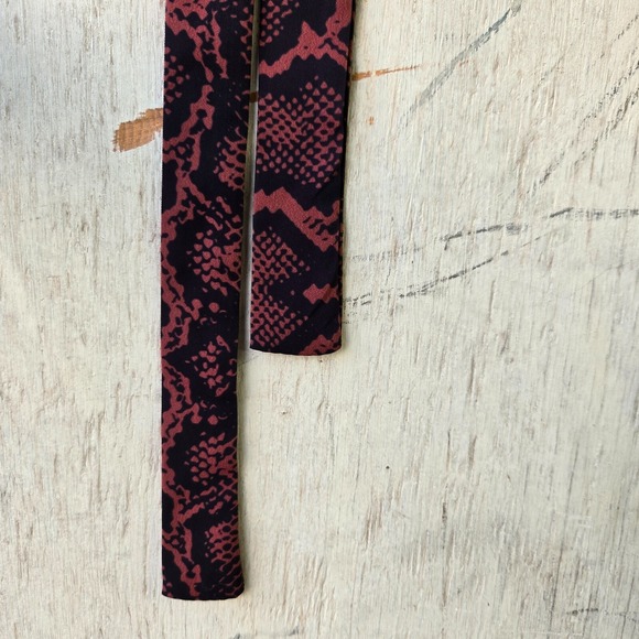 Vintage 1980s Snake‎ Print Tie 65" Red and Black Mens Necktie Snakeskin MCM VTG - Picture 1 of 4